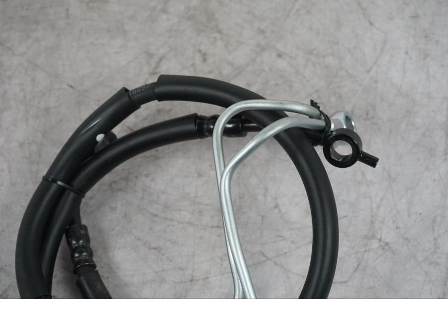 Höger sida på Bromsledning från en Yamaha MT-09 -2024 motorcykel.