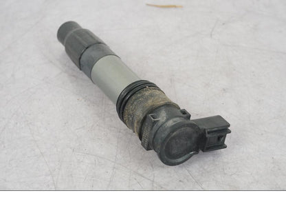 Höger sida på Tändspole från en KTM 1290 Super Adventure R -2018 motorcykel.