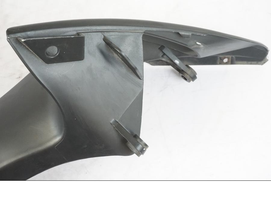 Snett uppifrån på Luftintag från en Suzuki GSX-R 750 -2007 motorcykel.