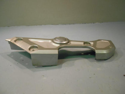 Höger sida på Dekorkåpa från en Yamaha FZS 1000 -2002 motorcykel.