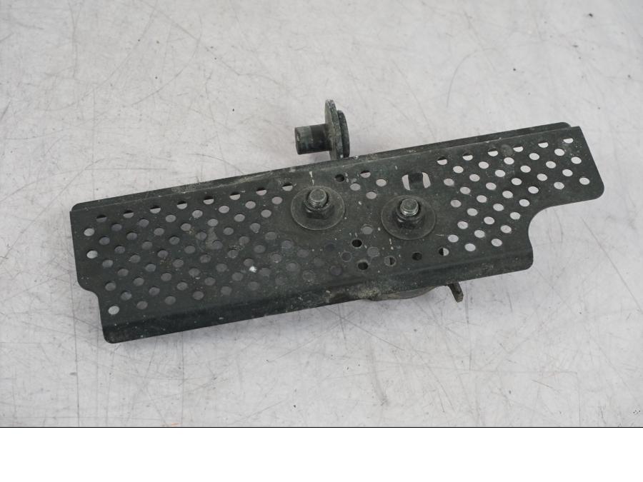 Snett uppifrån på Vattenkyl från en Yamaha MT-09 SP -2018 motorcykel.