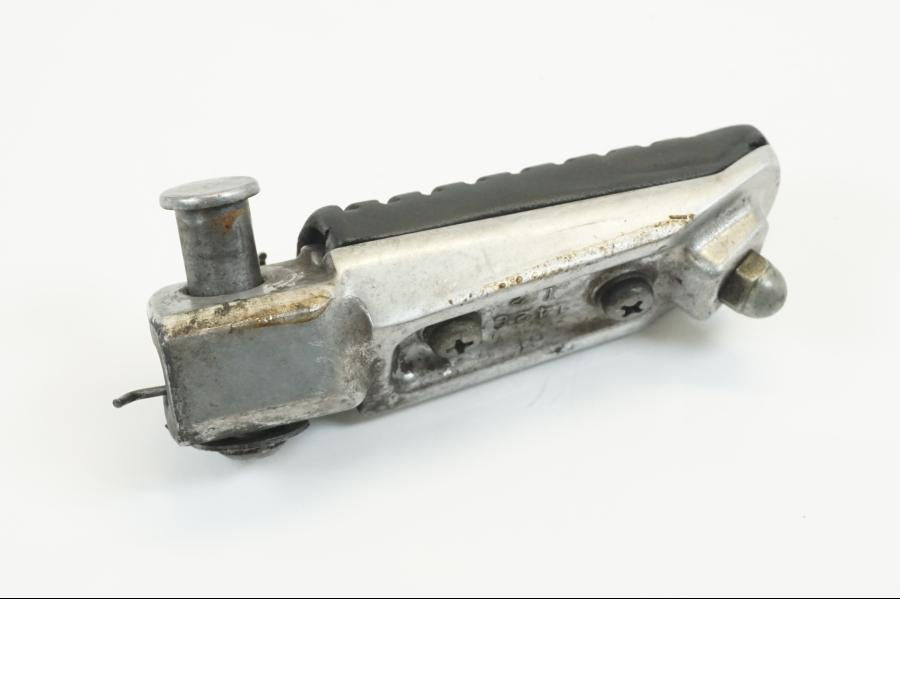 Snett uppifrån på Fotpinne från en Kawasaki ZX-12R -2000 motorcykel.