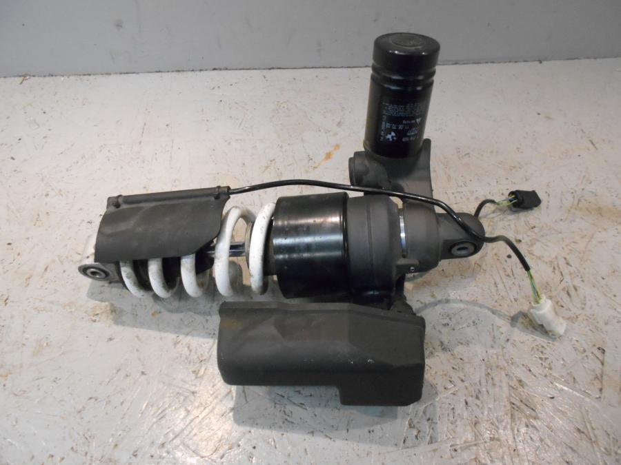 Framsidan på Stötdämpare ESA från en BMW K 1300 R -2009 motorcykel.