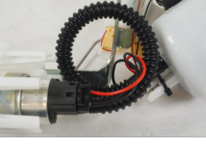 Extrabild1 på Bensinpump insprut från en BMW R 1250 GS -2021 motorcykel.