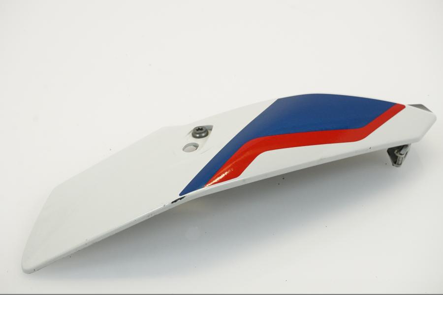 Höger sida på Strålkastarkåpa från en BMW S 1000 R -2019 motorcykel.