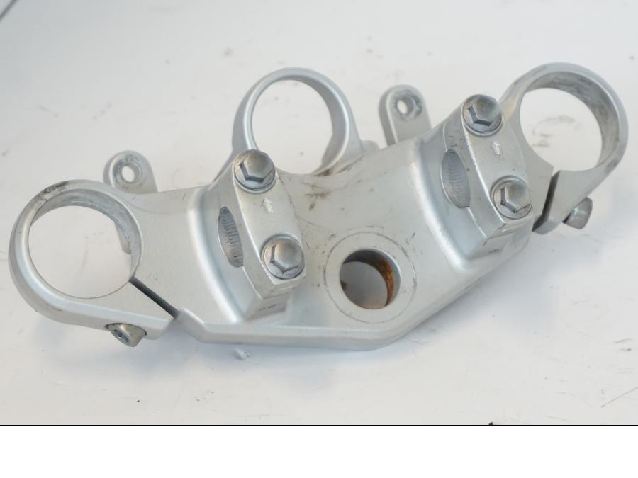 Höger sida på Gaffelkrona från en Kawasaki ZR-7 -2001 motorcykel.