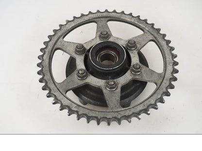 Framsidan på Drevfäste från en Kawasaki ZX-12R -2000 motorcykel.