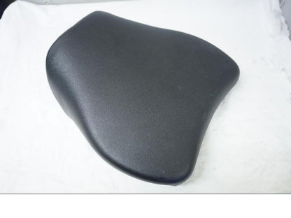 Höger sida på Sadel från en Suzuki TL 1000 R -1999 motorcykel.