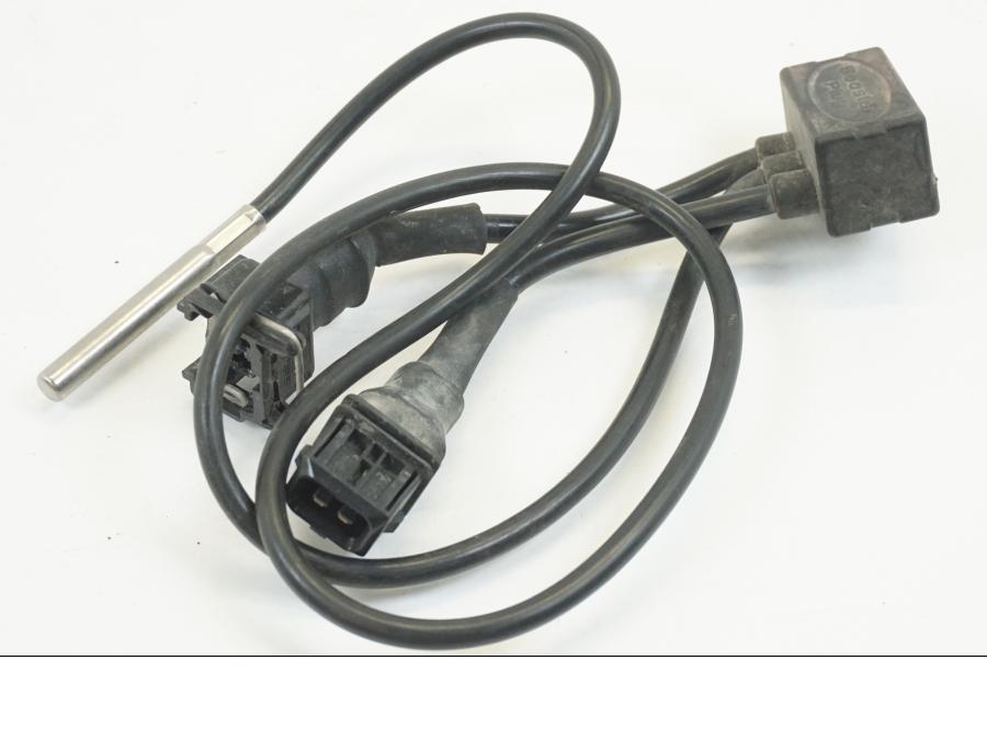 Baksidan på Temperatursensor från en Husqvarna TR 650 Strada -2012 motorcykel.