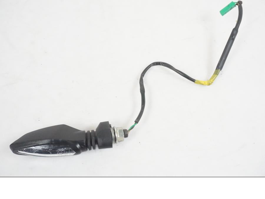 Framsidan på Blinkers LED från en KTM 390 Adventure -2021 motorcykel.