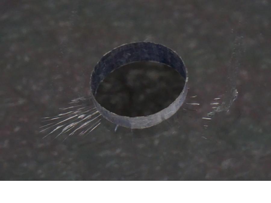 Snett nerifrån på Vindruta från en BMW K 1600 GTL -2016 motorcykel.