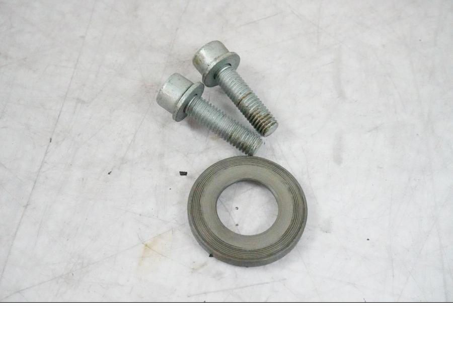 Baksidan på Balansaxel från en BMW K 1200 S -2005 motorcykel.