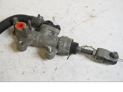 Baksidan på Bromshuvudcylinder från en Suzuki GSX-R 600 -1997 motorcykel.