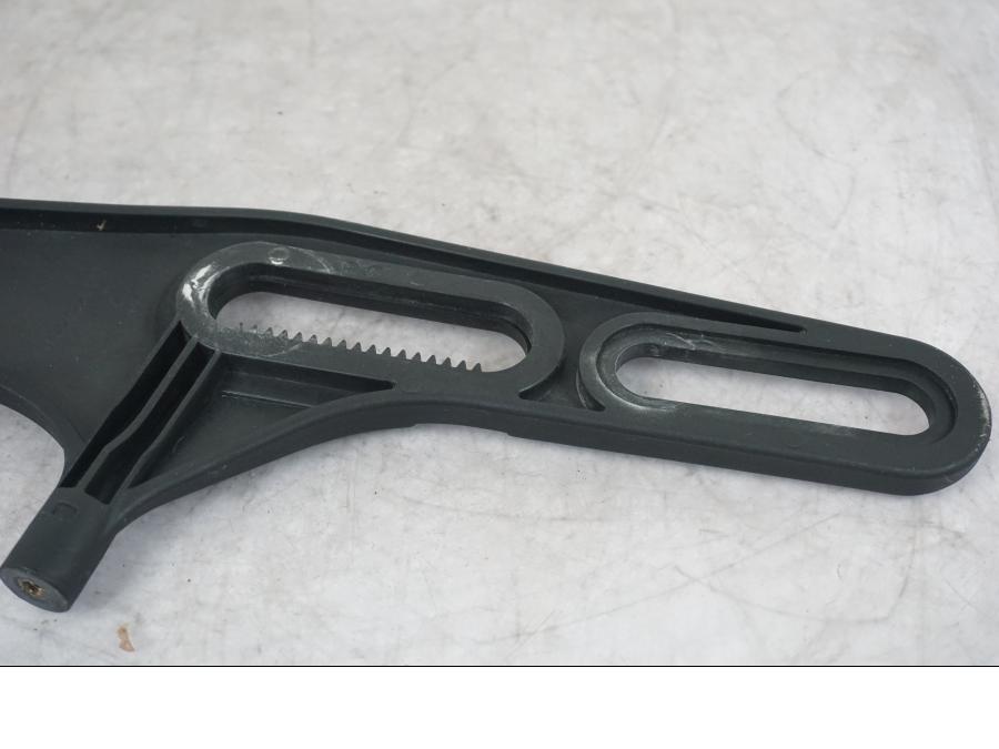 Extrabild1 på Vindrutefäste från en KTM 1290 Super Adventure S -2022 motorcykel.