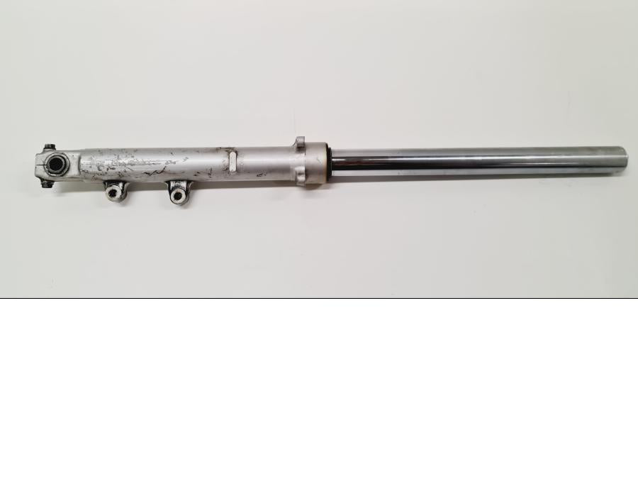 Baksidan på Gaffelben från en Suzuki GSX 1100 F -1990 motorcykel.