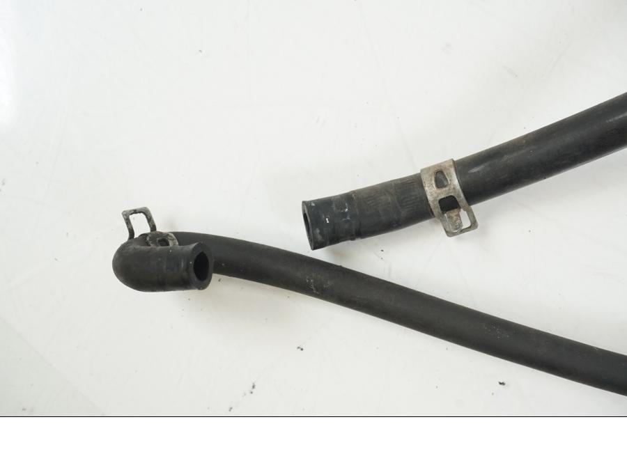 Extrabild1 på Vattenrör från en Suzuki GSX-R 750 -2001 motorcykel.