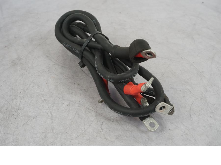 Höger sida på Kablage från en KTM 1290 Super Adventure R -2018 motorcykel.