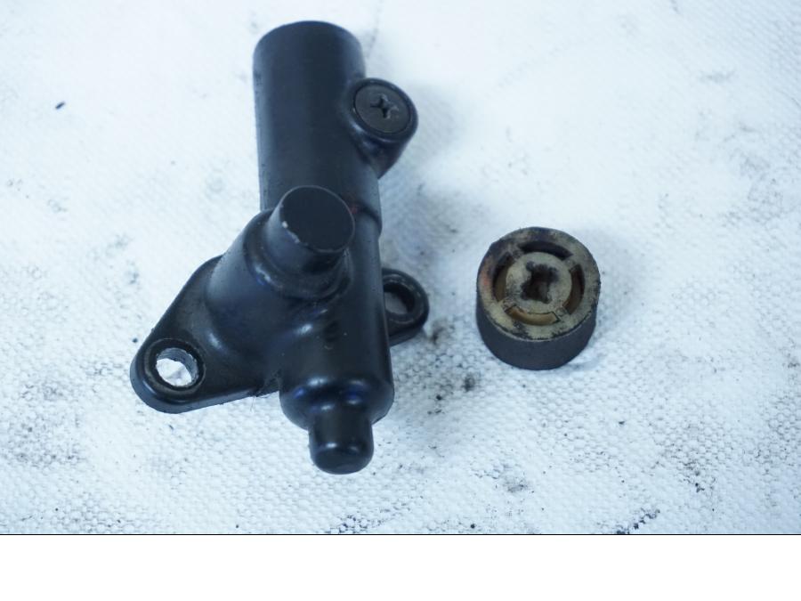 Framsidan på Hastighetsdrivning från en Honda VFR 750 -1992 motorcykel.