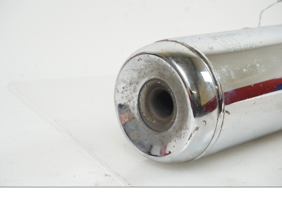 Baksidan på Ljuddämpare från en Yamaha XJ 900 S -1997 motorcykel.