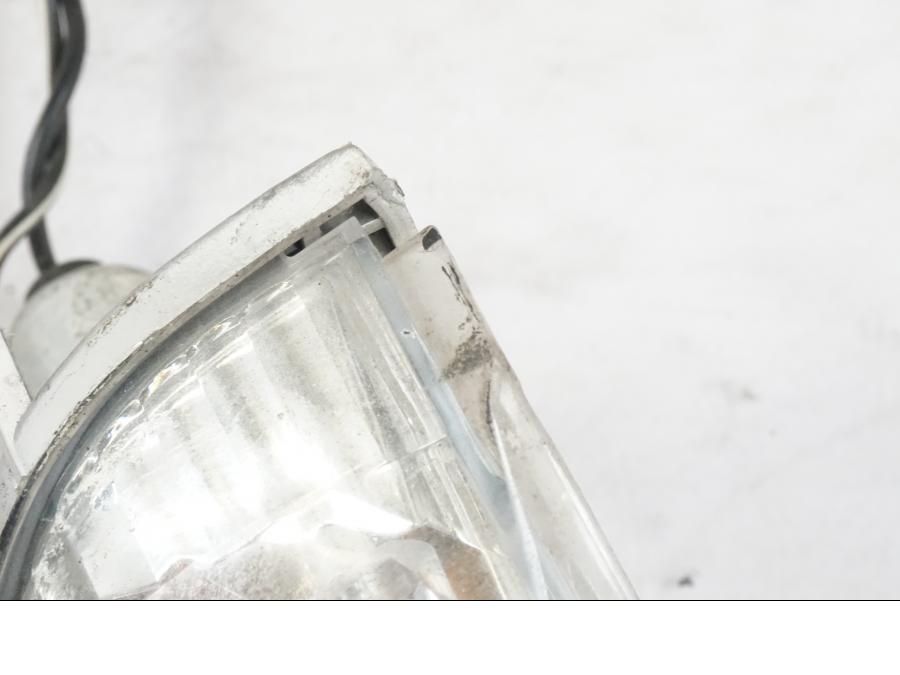 Snett nerifrån på Blinkers från en Suzuki GSX-R 750 -2007 motorcykel.