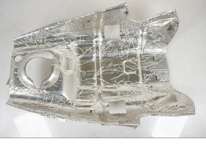 Höger sida på Värmeskydd från en Suzuki VZR 1800 -2009 motorcykel.