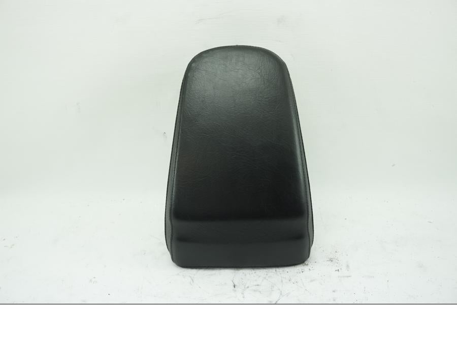 Framsidan på Sadel från en Suzuki M 800 -2009 motorcykel.