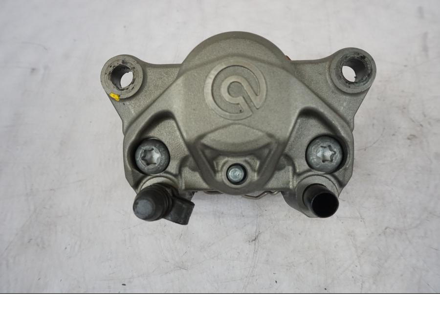 Baksidan på Bromsok från en KTM 1290 Super Duke R -2023 motorcykel.