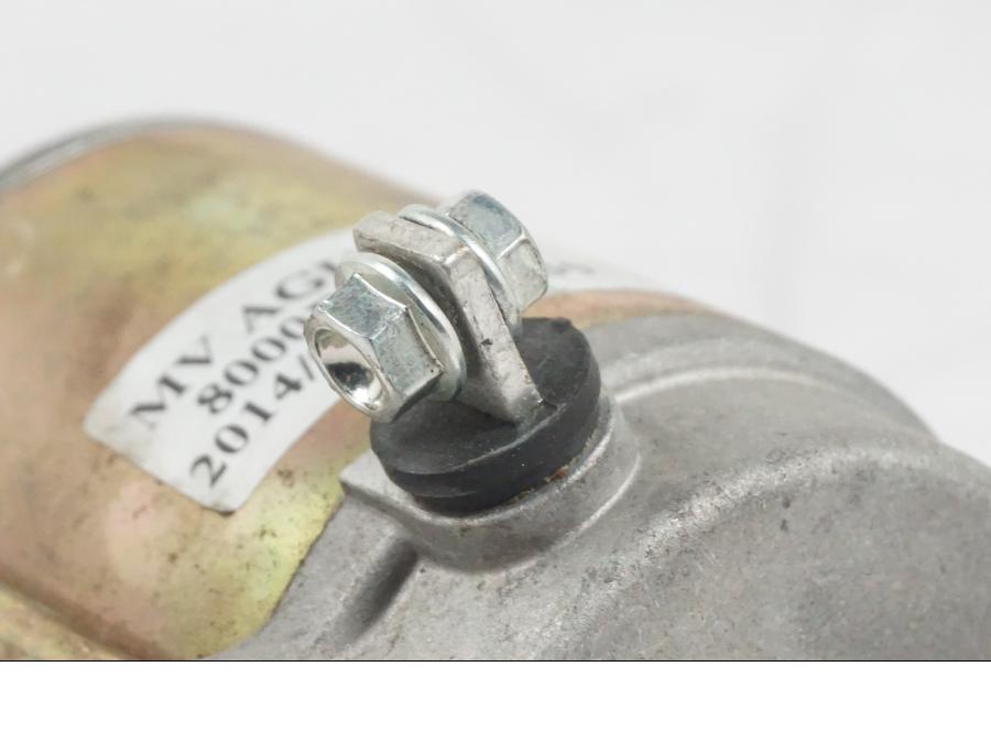 Höger sida på Startmotor från en MV Agusta Dragster -2014 motorcykel.