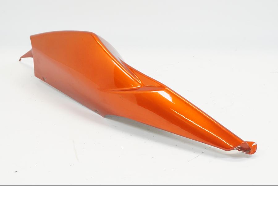 Snett uppifrån på Bakvinge från en Suzuki GSX-R 1000 -2007 motorcykel.