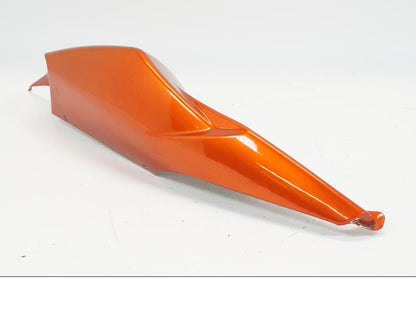 Snett uppifrån på Bakvinge från en Suzuki GSX-R 1000 -2007 motorcykel.