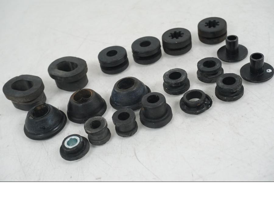 Extrabild1 på Skruv / Mutter etc från en Honda CB 650 F Hornet -2017 motorcykel.