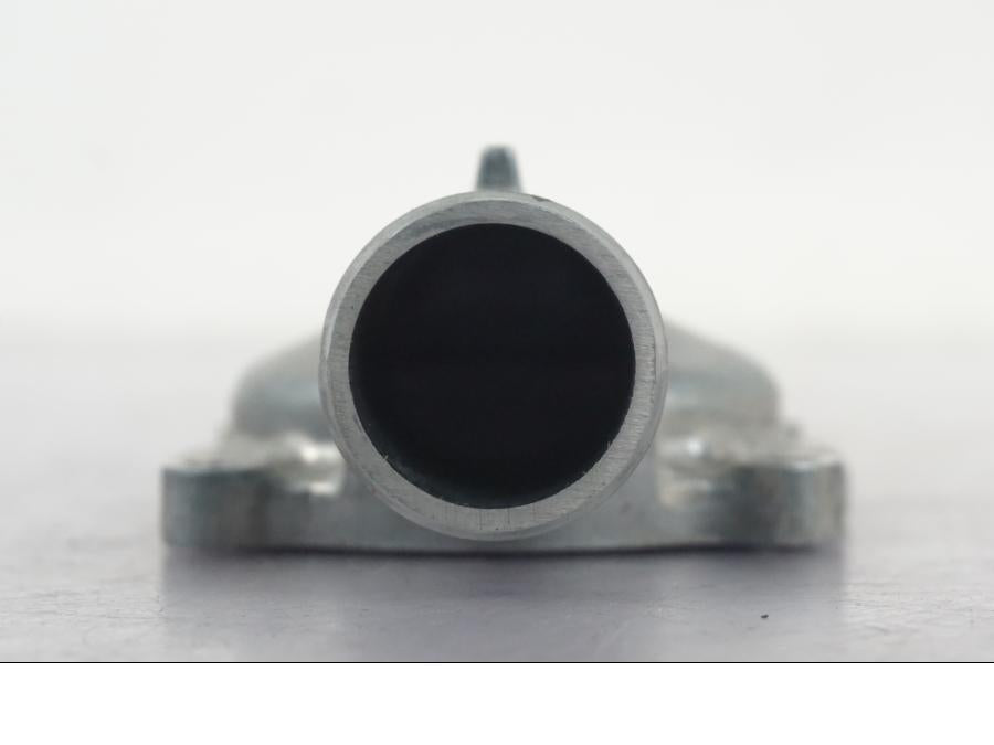 Höger sida på Vattenrör från en Kawasaki Z 900 -2019 motorcykel.