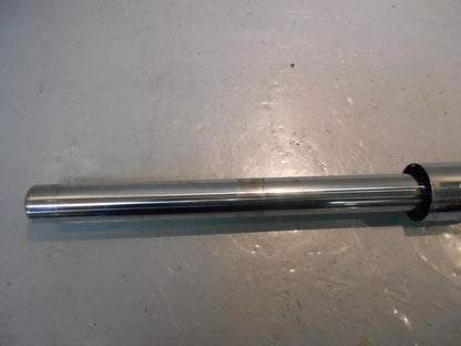 Höger sida på Gaffelben från en Kawasaki VN 800 -1997 motorcykel.