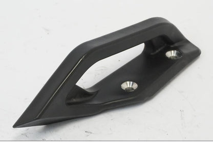 Extrabild2 på Passagerarhandtag från en KTM 690 Duke -2016 motorcykel.