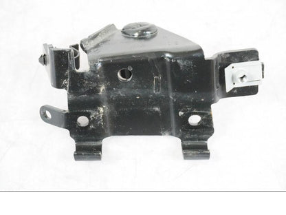 Vänster sida på Bensintankfäste från en BMW R 1250 GSA -2021 motorcykel.