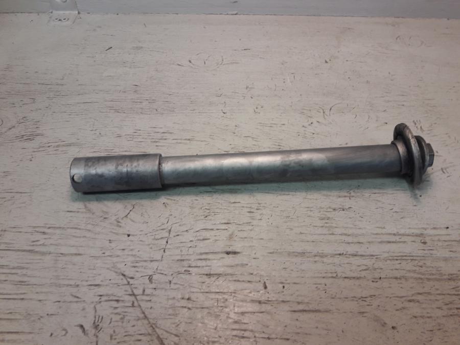 Framsidan på Axel från en BMW R 1150 R -2004 motorcykel.