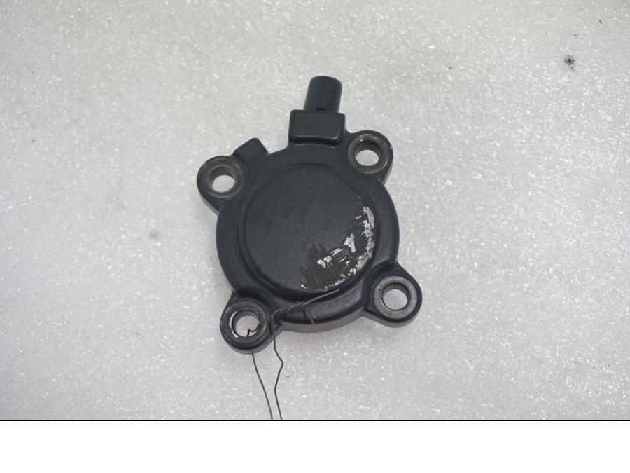 Framsidan på Kopplingslavcylinder från en BMW K 1300 R -2011 motorcykel.