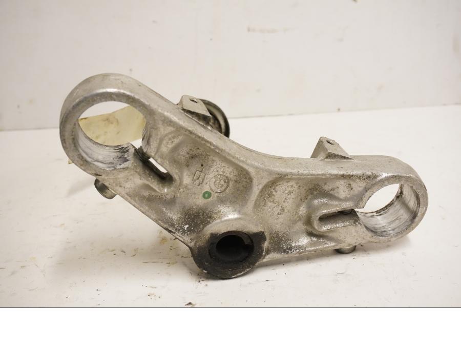 Baksidan på Gaffelkrona från en BMW K 75 -1991 motorcykel.