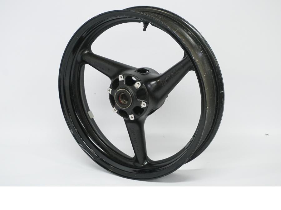 Vänster sida på Fälg från en Honda CBR 900 RR -2002 motorcykel.