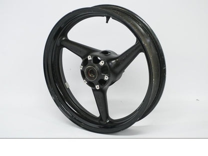 Vänster sida på Fälg från en Honda CBR 900 RR -2002 motorcykel.