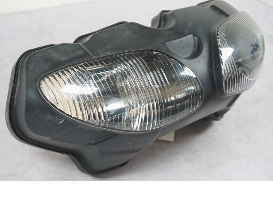 Baksidan på Strålkastare från en Suzuki SV 650 -1999 motorcykel.