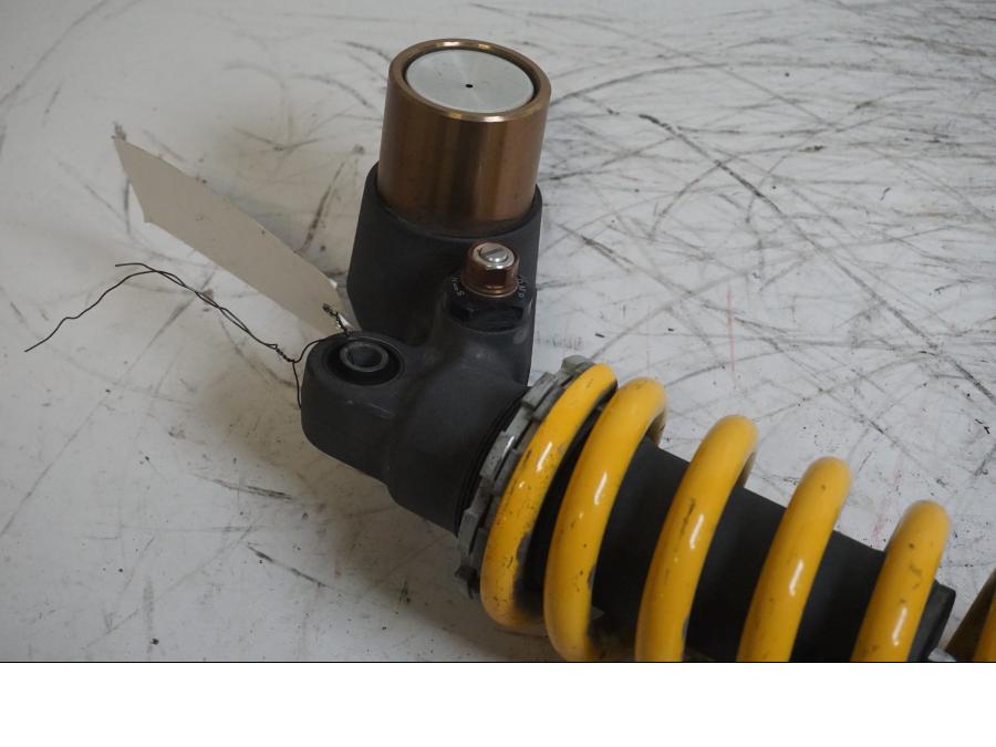 Höger sida på Stötdämpare från en Triumph Daytona 675 -2011 motorcykel.