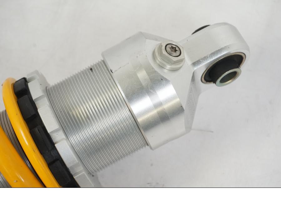 Extrabild2 på Stötdämpare Öhlins från en Yamaha MT-09 -2019 motorcykel.