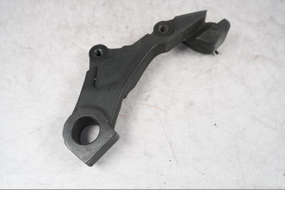 Framsidan på Bromsoksfäste från en H-D Touring Street Glide FLHX -2009 motorcykel.