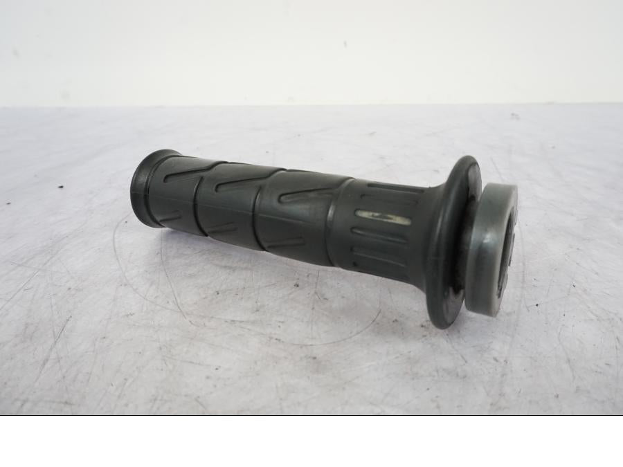 Framsidan på Gasreglage från en Kawasaki ER-6N -2008 motorcykel.