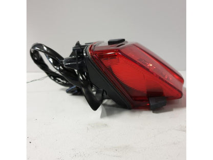 Vänster sida på Baklampa från en Kawasaki Vulcan S -2015 motorcykel.