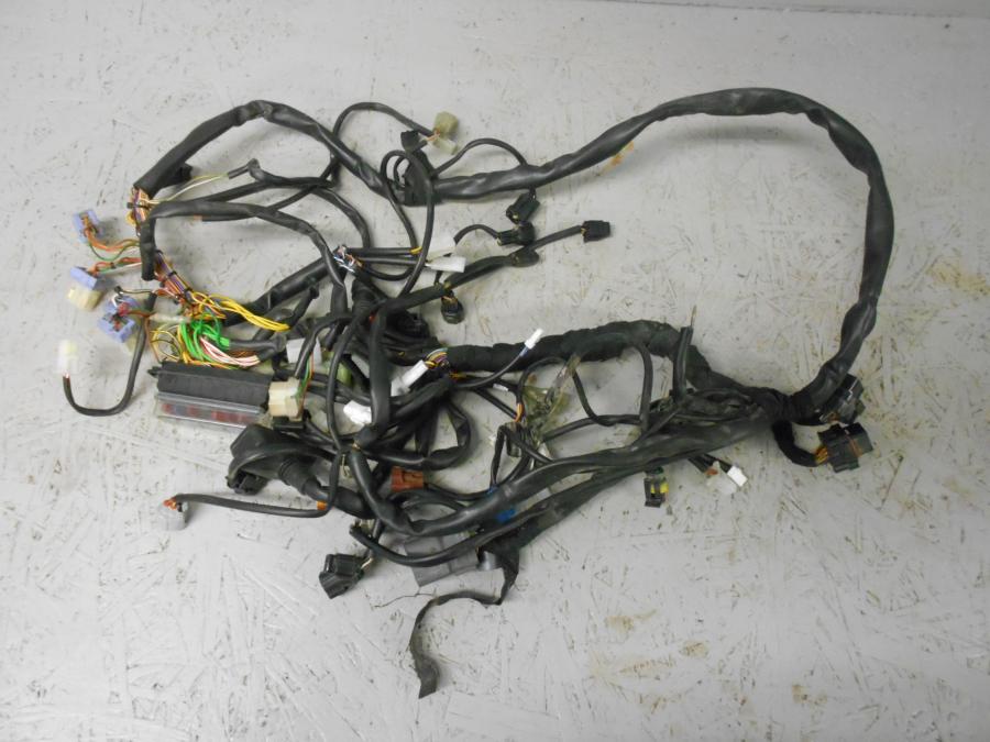 Framsidan på Kabelstam från en KTM 990 SMT -2009 motorcykel.