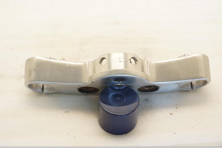 Höger sida på Gaffelkrona från en Yamaha XVZ 13TD -1999 motorcykel.