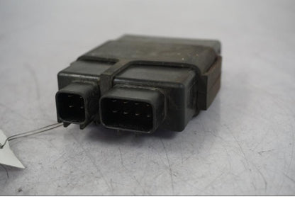 Vänster sida på CDI / ECU från en Suzuki VZ 800 -2000 motorcykel.