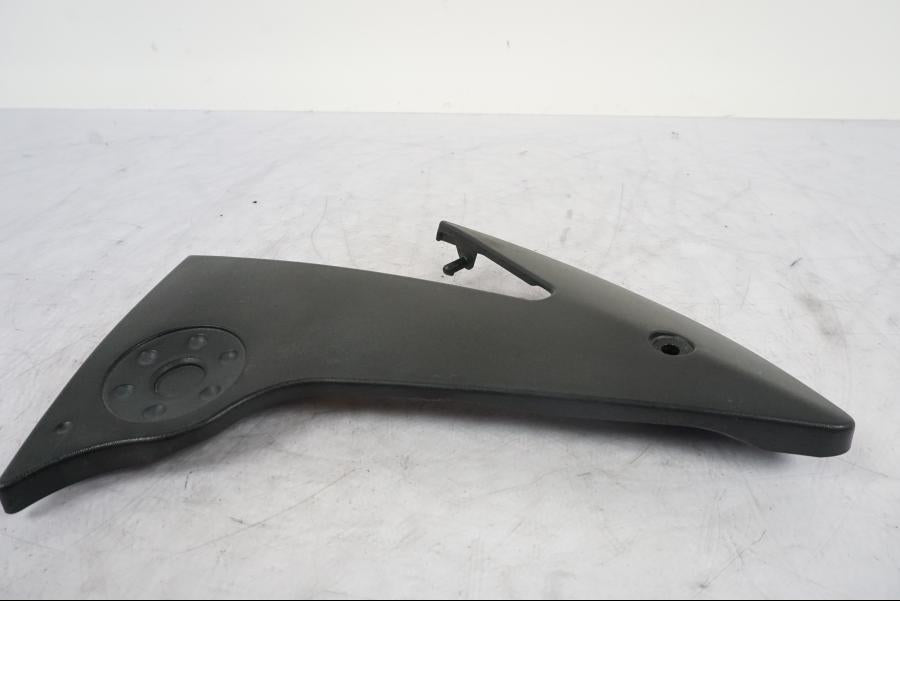 Baksidan på Ramskydd från en Kawasaki ER-6N -2008 motorcykel.